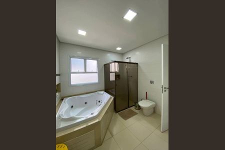 Casa à venda com 4 quartos, 270m² em Parque Sinai, Santana de Parnaíba