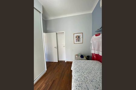Casa à venda com 4 quartos, 270m² em Parque Sinai, Santana de Parnaíba