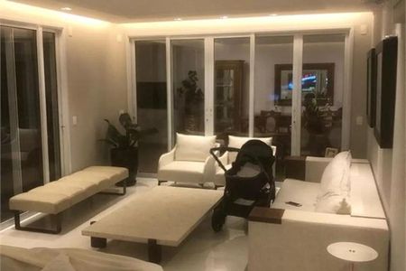 Apartamento à venda com 245m², 4 quartos e 4 vagas