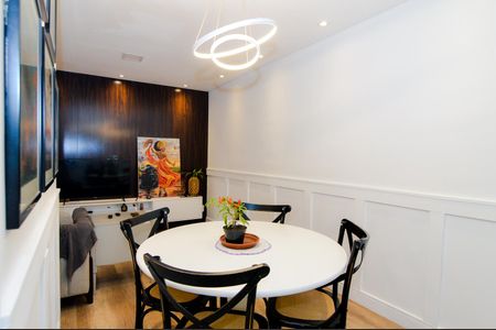 Sala de apartamento à venda com 2 quartos, 72m² em Jardim Valeria, Guarulhos