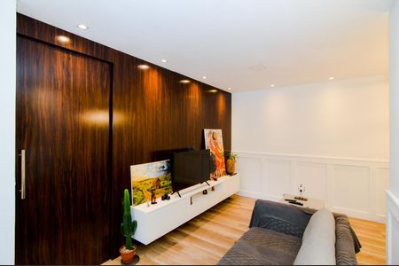 Apartamento à venda com 72m², 2 quartos e 1 vagaSala