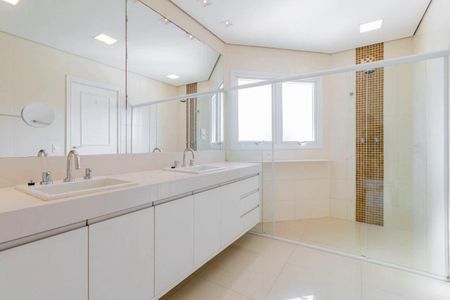 Casa à venda com 4 quartos, 400m² em Jardim Paulista, Barueri