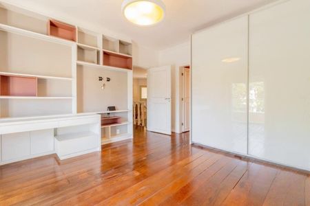 Casa à venda com 4 quartos, 400m² em Jardim Paulista, Barueri