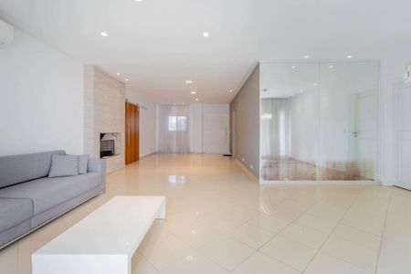 Casa à venda com 4 quartos, 400m² em Jardim Paulista, Barueri