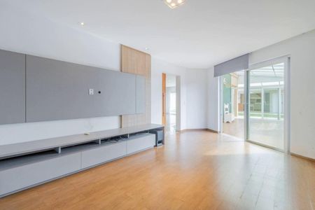 Casa à venda com 4 quartos, 400m² em Jardim Paulista, Barueri