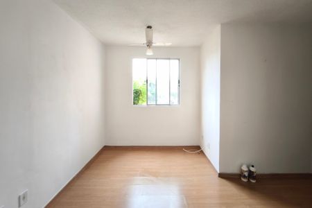 Sala de apartamento para alugar com 2 quartos, 42m² em Residencial Sírius, Campinas