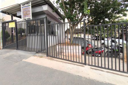 Apartamento para alugar com 42m², 2 quartos e 1 vagaFachada do Condomínio