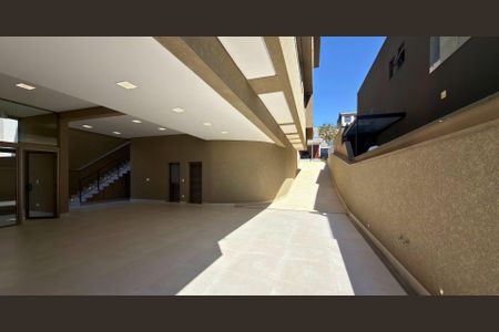 Casa à venda com 420m², 4 quartos e 8 vagas