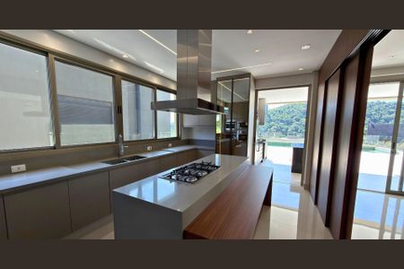 Casa à venda com 420m², 4 quartos e 8 vagas