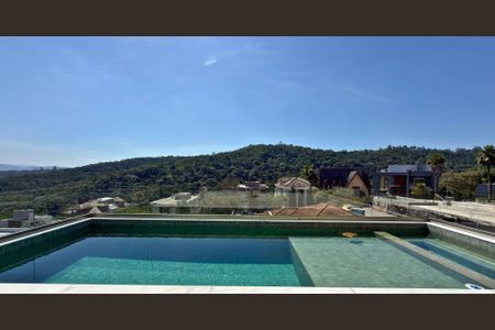 Casa à venda com 420m², 4 quartos e 8 vagas