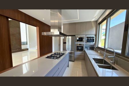 Casa à venda com 420m², 4 quartos e 8 vagas