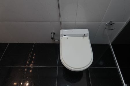 Casa à venda com 46m², 2 quartos e 2 vagasBanheiro da Suite