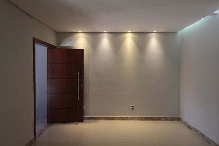 Sala de casa à venda com 2 quartos, 46m² em Rio Branco, Belo Horizonte