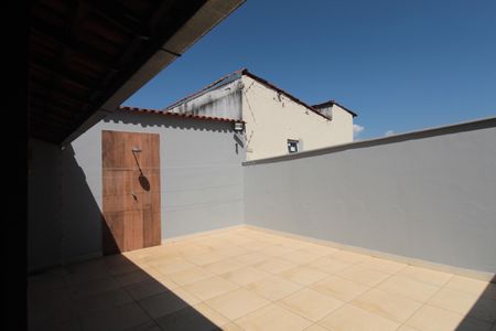 Casa à venda com 46m², 2 quartos e 2 vagasQuintal