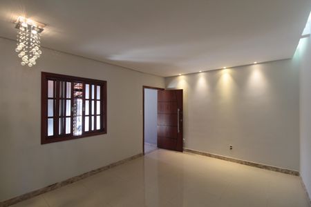 Sala de casa à venda com 2 quartos, 46m² em Rio Branco, Belo Horizonte