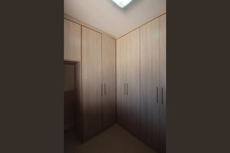 Casa à venda com 46m², 2 quartos e 2 vagasQuarto