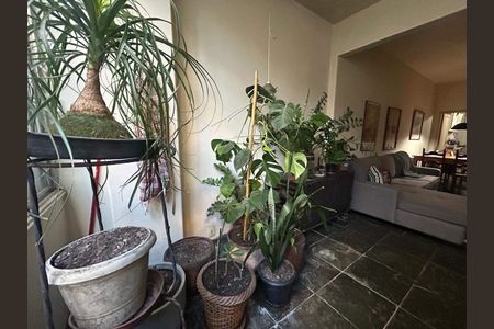 Apartamento à venda com 131m², 3 quartos e sem vaga