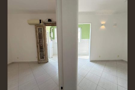 Apartamento à venda com 67m², 1 quarto e sem vaga