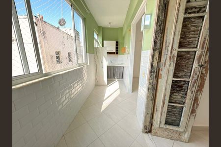 Apartamento à venda com 67m², 1 quarto e sem vaga