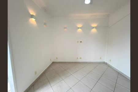 Apartamento à venda com 67m², 1 quarto e sem vaga