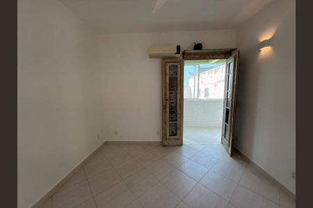 Apartamento à venda com 67m², 1 quarto e sem vaga