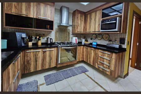 Casa à venda com 4 quartos, 485m² em Guaratiba, Rio de Janeiro