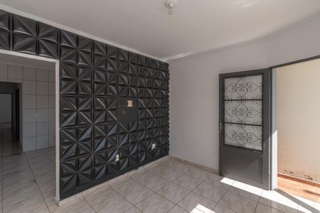 Sala  de casa para alugar com 2 quartos, 79m² em Parque Orestes Ongaro, Sumaré