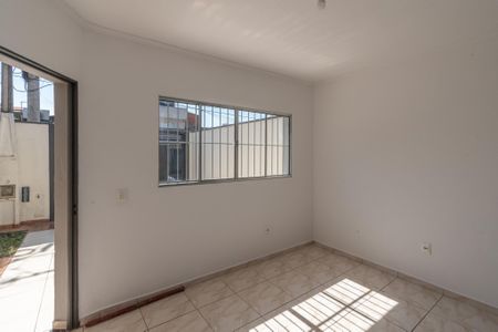 Sala  de casa para alugar com 2 quartos, 79m² em Parque Orestes Ongaro, Sumaré