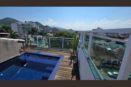 Apartamento à venda com 120m², 2 quartos e 2 vagasÁrea externa