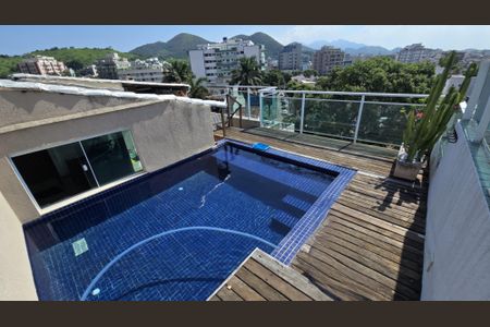 Apartamento à venda com 120m², 2 quartos e 2 vagasÁrea externa