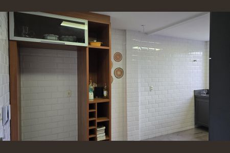 Apartamento à venda com 120m², 2 quartos e 2 vagasCozinha