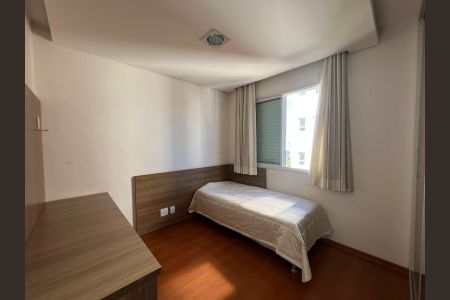 Apartamento para alugar com 106m², 3 quartos e 2 vagasQuarto 2