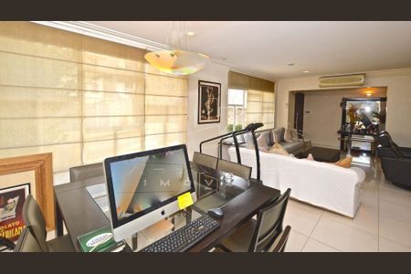 Casa à venda com 159m², 5 quartos e 4 vagas