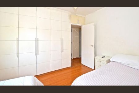 Casa à venda com 159m², 5 quartos e 4 vagas