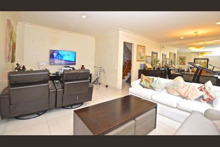 Casa à venda com 159m², 5 quartos e 4 vagas