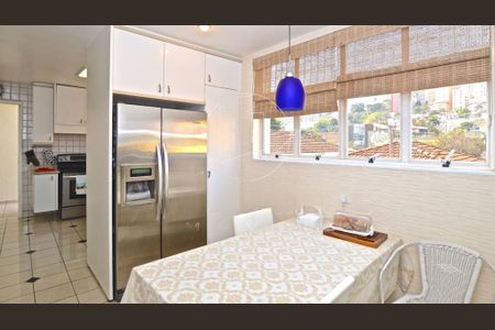Casa à venda com 159m², 5 quartos e 4 vagas