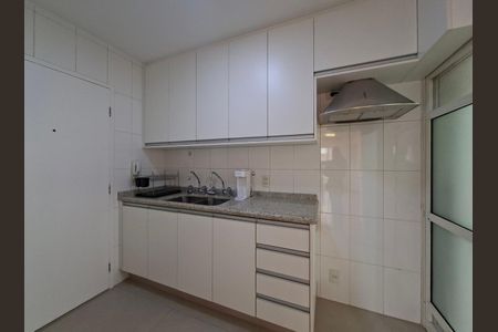 Apartamento para alugar com 98m², 2 quartos e 2 vagas