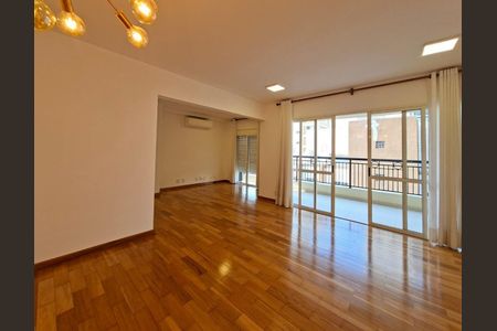 Apartamento para alugar com 2 quartos, 98m² em Moema, São Paulo