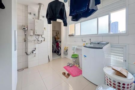 Apartamento à venda com 247m², 4 quartos e 4 vagas