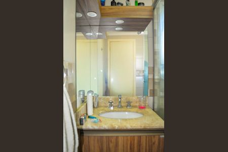 Apartamento à venda com 87m², 3 quartos e 2 vagasBanheiro social