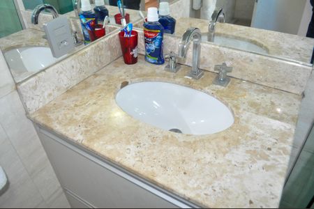 Apartamento à venda com 87m², 3 quartos e 2 vagasBanheiro da Suíte