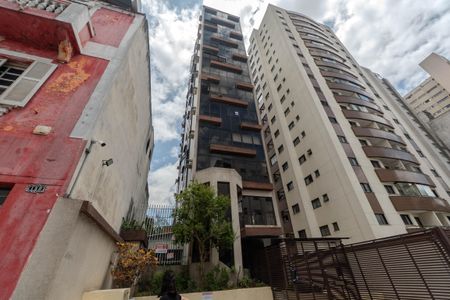Apartamento à venda com 30m², 1 quarto e 1 vaga Apartamento à venda com 30m², 1 quarto e 1 vagaFachada