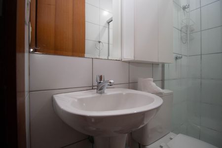 Banheiro da Suíte de kitnet/studio para alugar com 1 quarto, 26m² em Asa Norte, Brasília