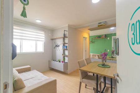 Sala de apartamento à venda com 2 quartos, 44m² em Centro, Canoas