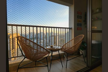 Studio para alugar com 29m², 1 quarto e sem vaga Studio para alugar com 29m², 1 quarto e sem vagaVaranda