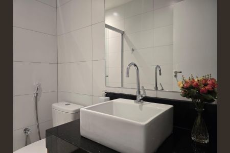 Studio para alugar com 29m², 1 quarto e sem vaga Studio para alugar com 29m², 1 quarto e sem vagaBanheiro Social