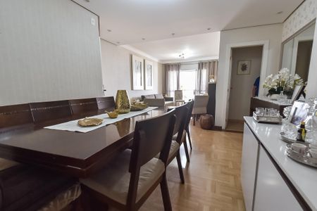 Apartamento à venda com 136m², 4 quartos e 2 vagas Apartamento à venda com 136m², 4 quartos e 2 vagasSala