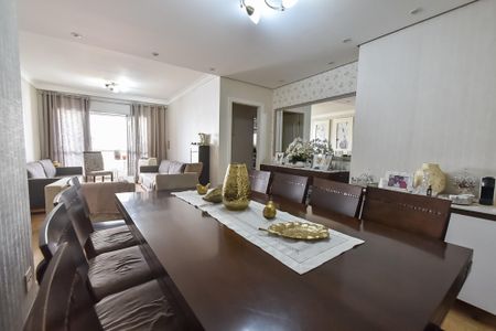 Apartamento à venda com 136m², 4 quartos e 2 vagas Apartamento à venda com 136m², 4 quartos e 2 vagasSala