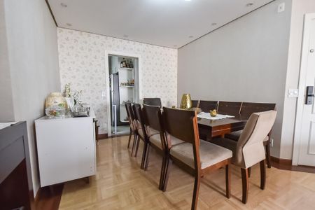 Apartamento à venda com 136m², 4 quartos e 2 vagas Apartamento à venda com 136m², 4 quartos e 2 vagasSala