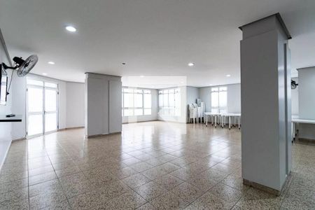Apartamento à venda com 136m², 4 quartos e 2 vagas Apartamento à venda com 136m², 4 quartos e 2 vagasÁrea comum - Salão de festas